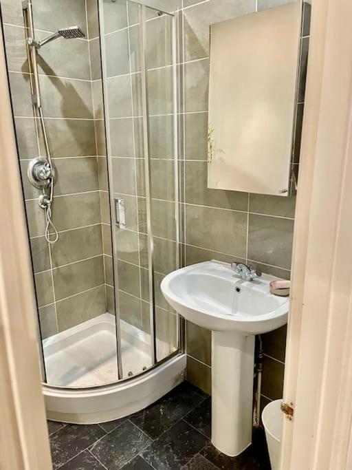 Spacious Flat With Huge Patio In Central Apartamento *
